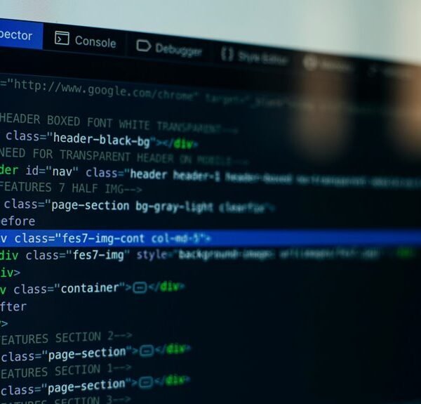 dynamic web hub url identifier