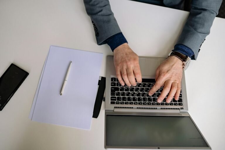 innovative internet suite digital hub 120919942